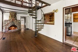 8157 Kirkwood Dr - Photo 4 of 8
