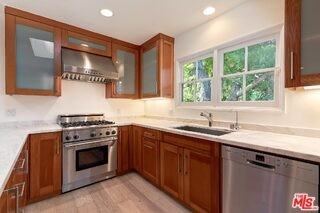 7586 Woodrow Wilson Dr - Photo 2 of 8