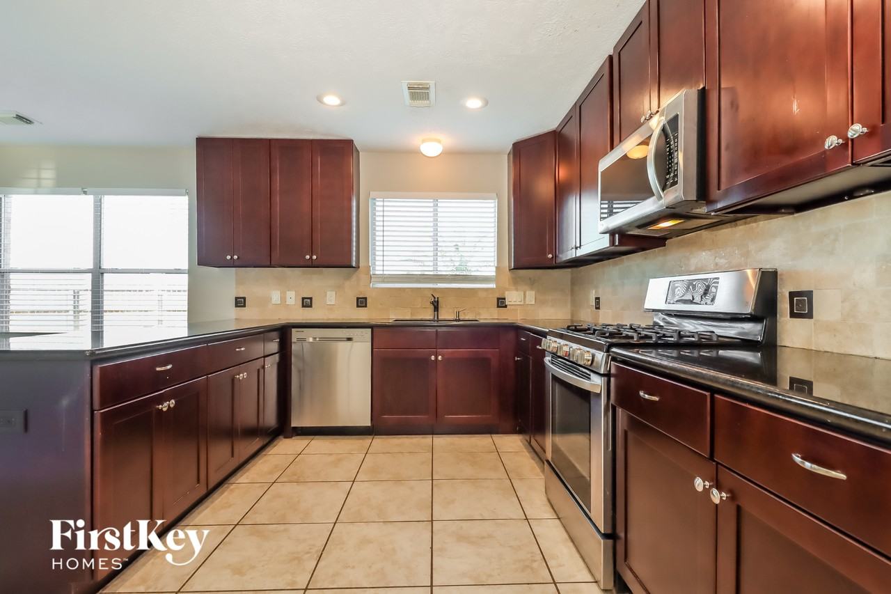 12047 Back Bay Ridge Way - Photo 7 of 15