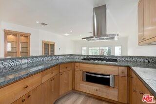 11925 Mayfield Ave #1 - Photo 4 of 8