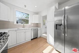 11345 Cashmere St - Photo 3 of 8