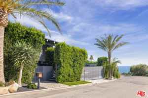 featured image of 344 Arno Way