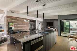 344 Arno Way - Photo 6 of 8