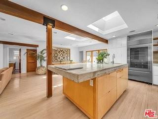 7844 Stewart Ave - Photo 7 of 8