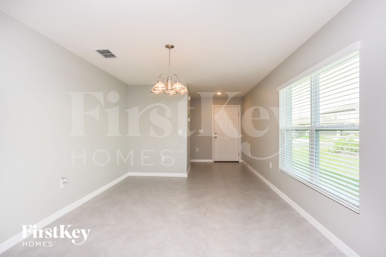 986 7th Ave Nw - Photo 3 of 15
