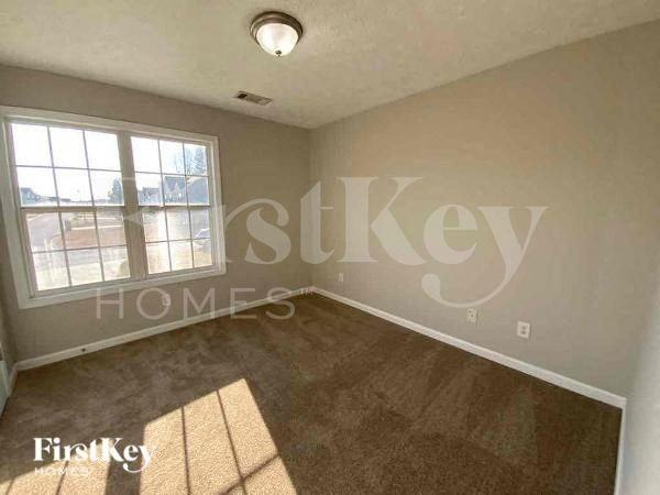 3742 Legacy Walk Dr - Photo 7 of 11