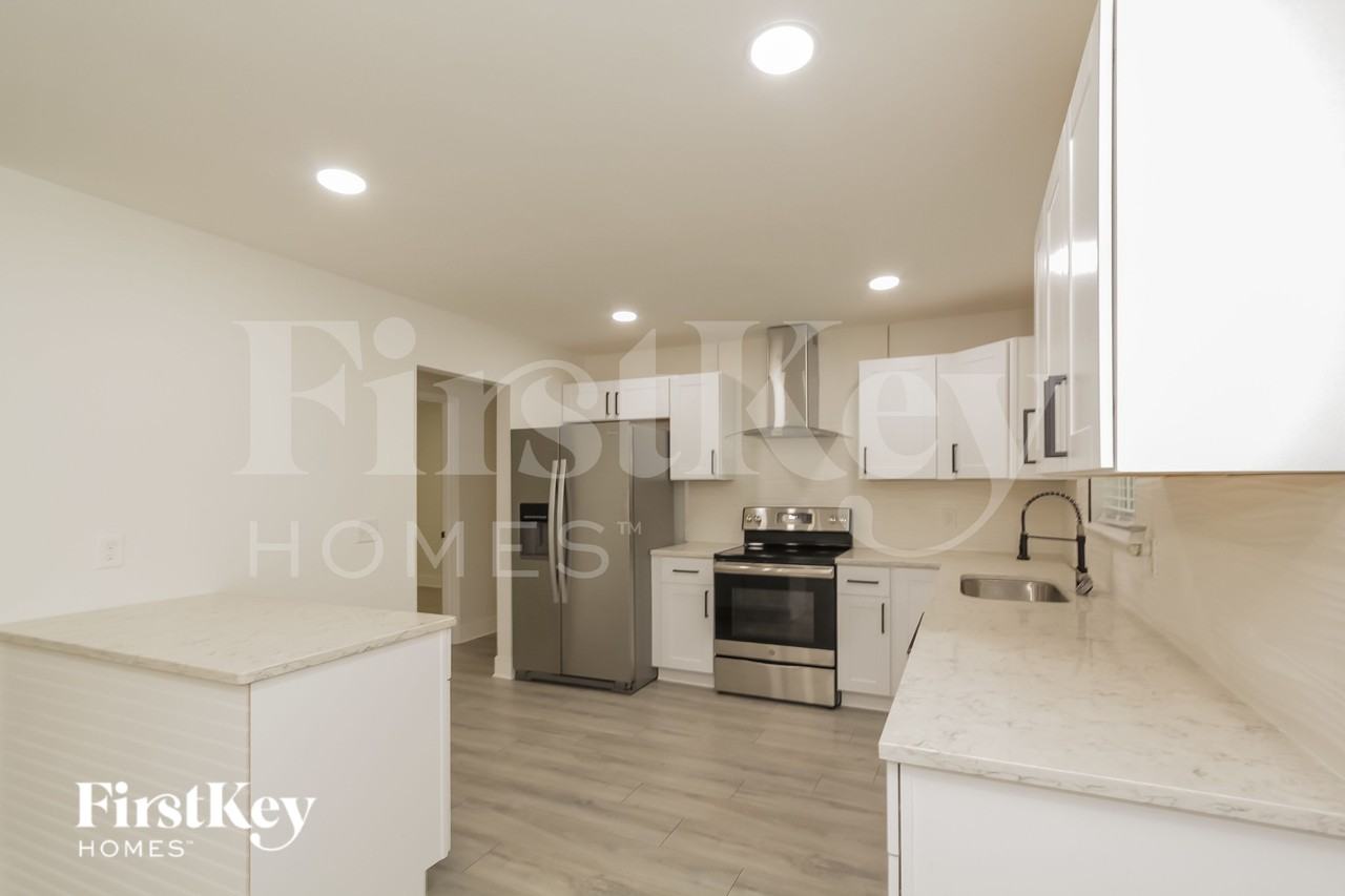 2408 Gemway Dr - Photo 7 of 15