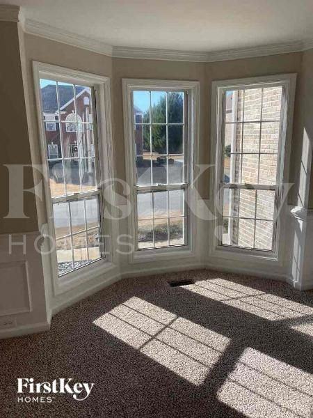 1157 Fountain Crest Dr - Photo 3 of 12