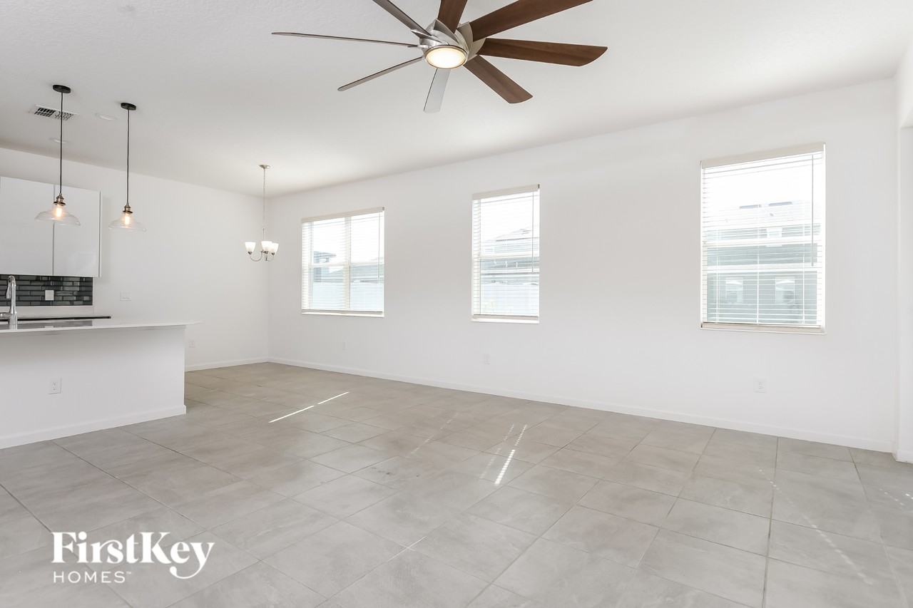 1429 Rosedale Rd - Photo 3 of 16