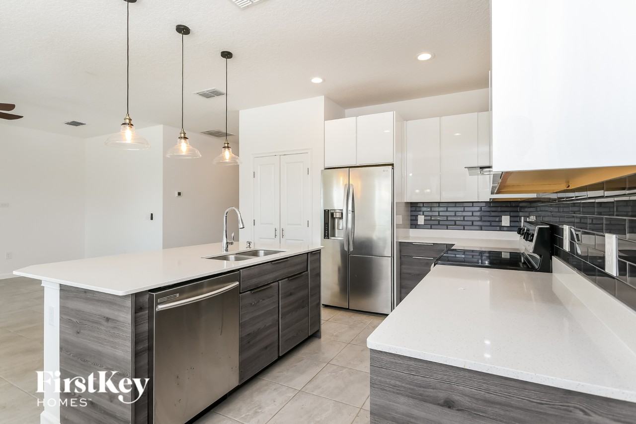 1429 Rosedale Rd - Photo 6 of 16