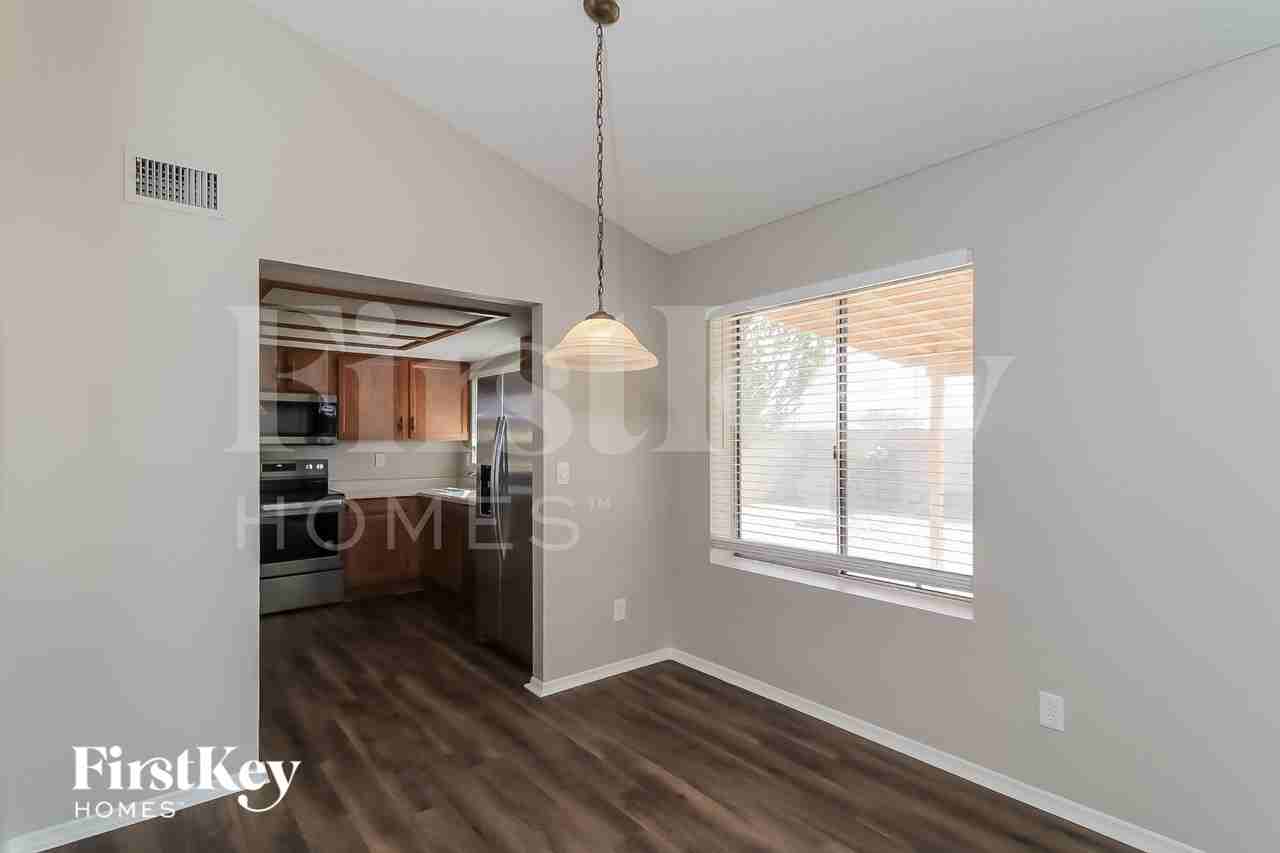 8603 W Diana Ave - Photo 5 of 15
