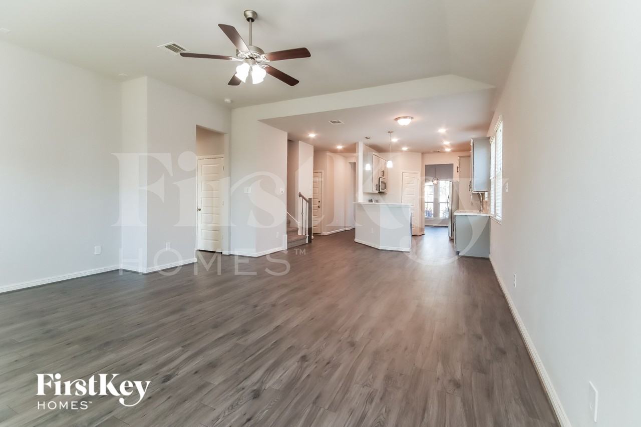 4820 La Piedra Ln - Photo 2 of 16