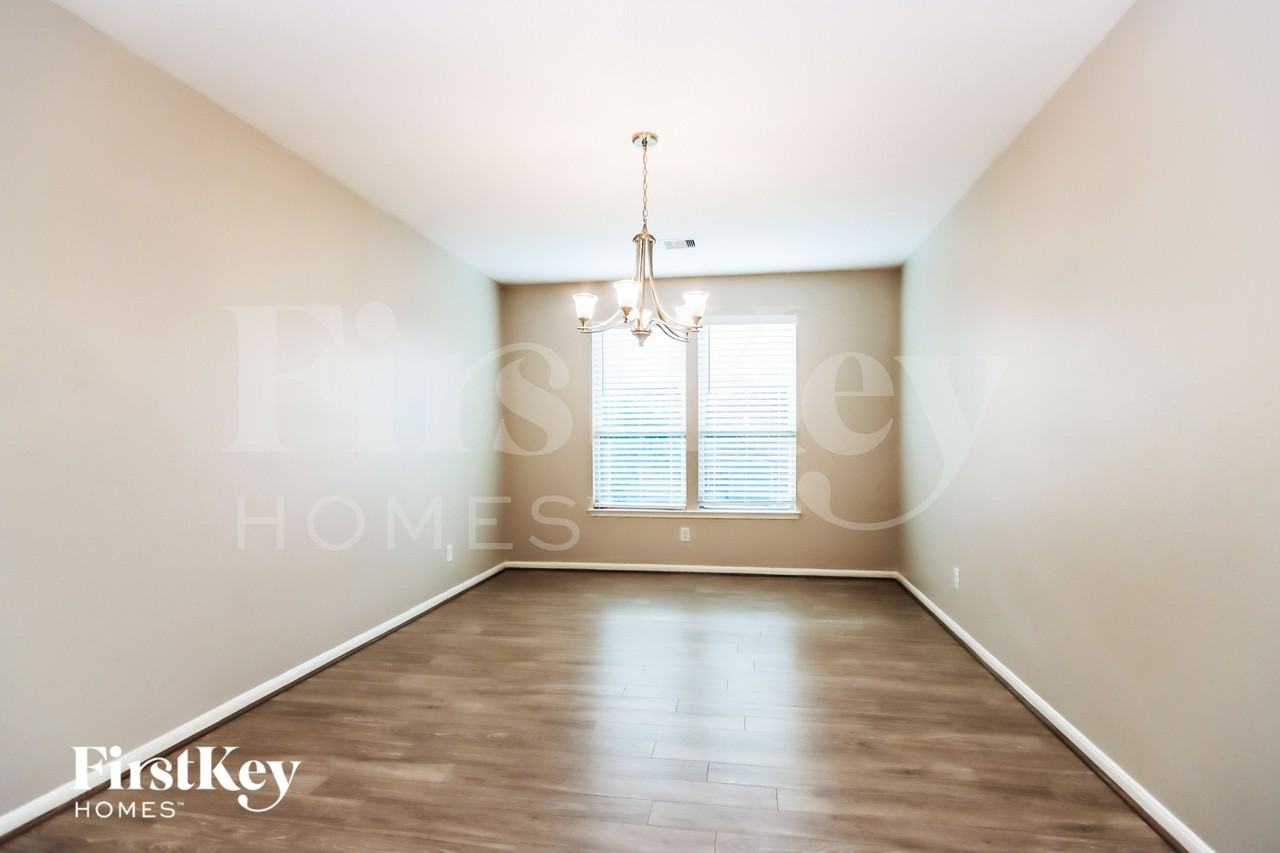 25515 Kensington Lake Dr - Photo 5 of 16