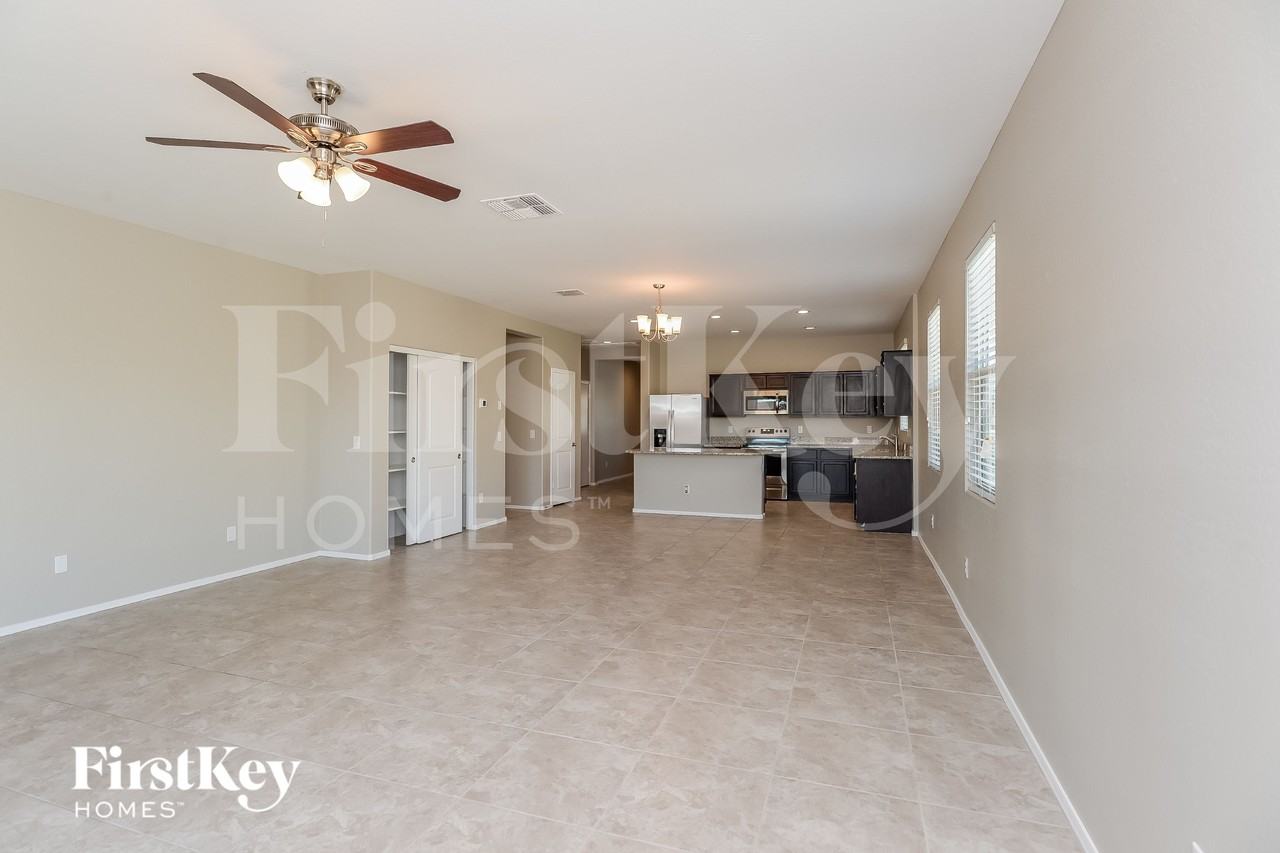 28335 N Chalcocite St - Photo 3 of 15
