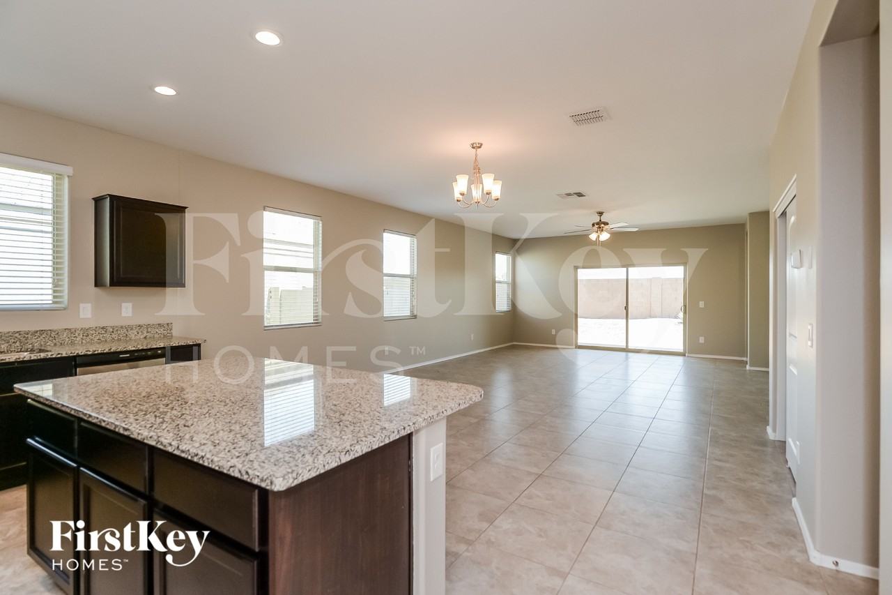 28335 N Chalcocite St - Photo 5 of 15