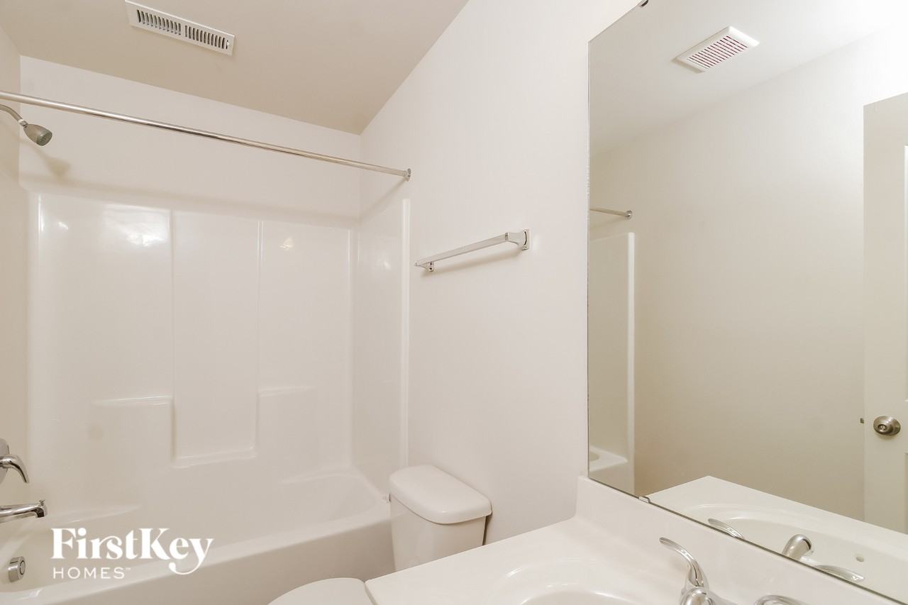 1612 Dodson St - Photo 6 of 15