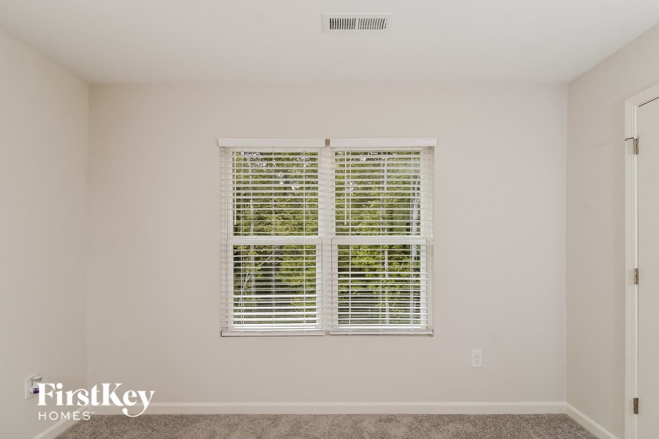 1612 Dodson St - Photo 7 of 15