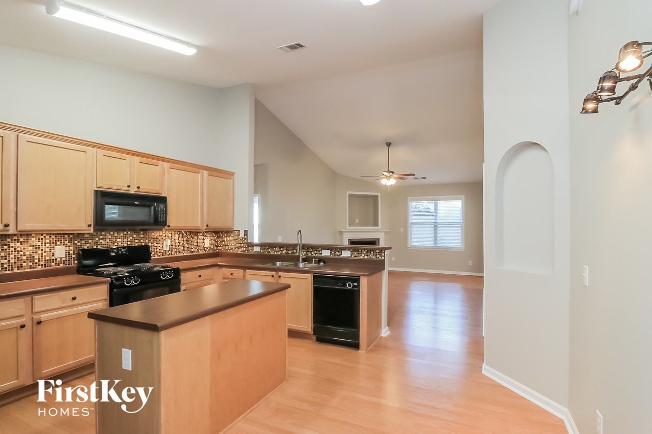 140 Poplar Farms Dr - Photo 5 of 15