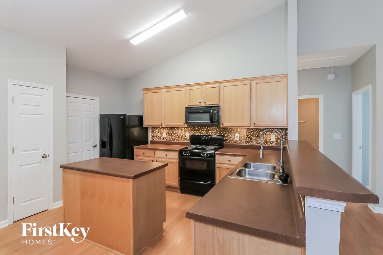 140 Poplar Farms Dr - Photo 6 of 15