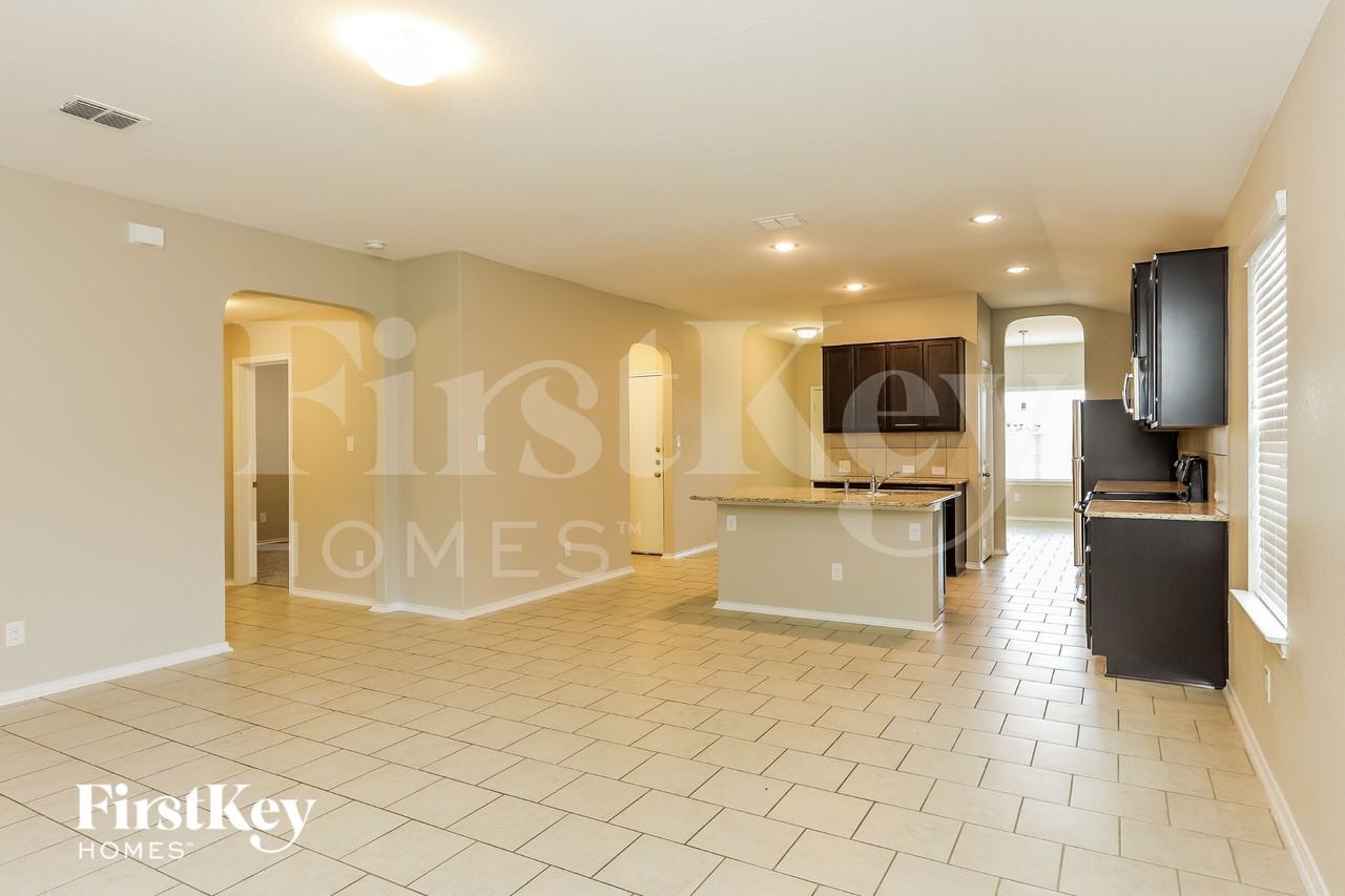7123 Pandora Way - Photo 3 of 16