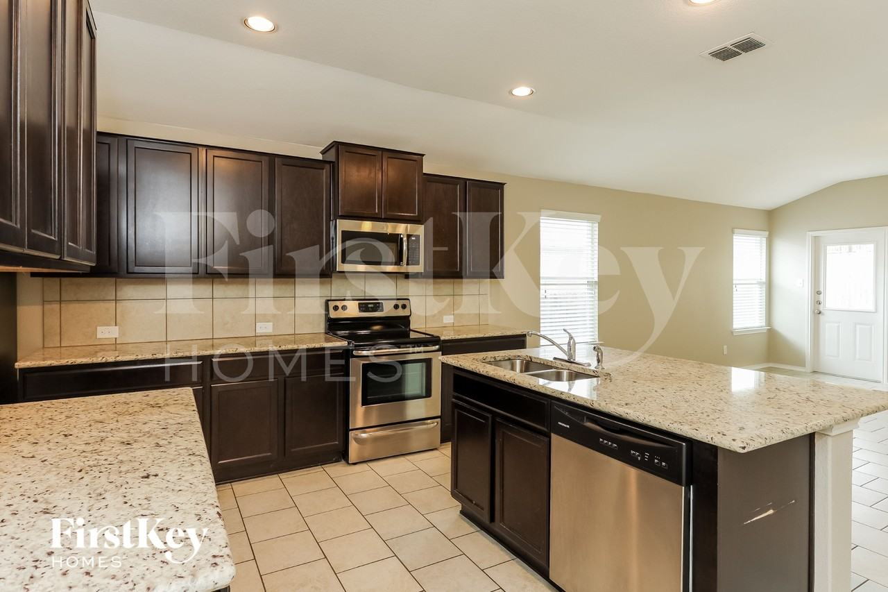 7123 Pandora Way - Photo 6 of 16