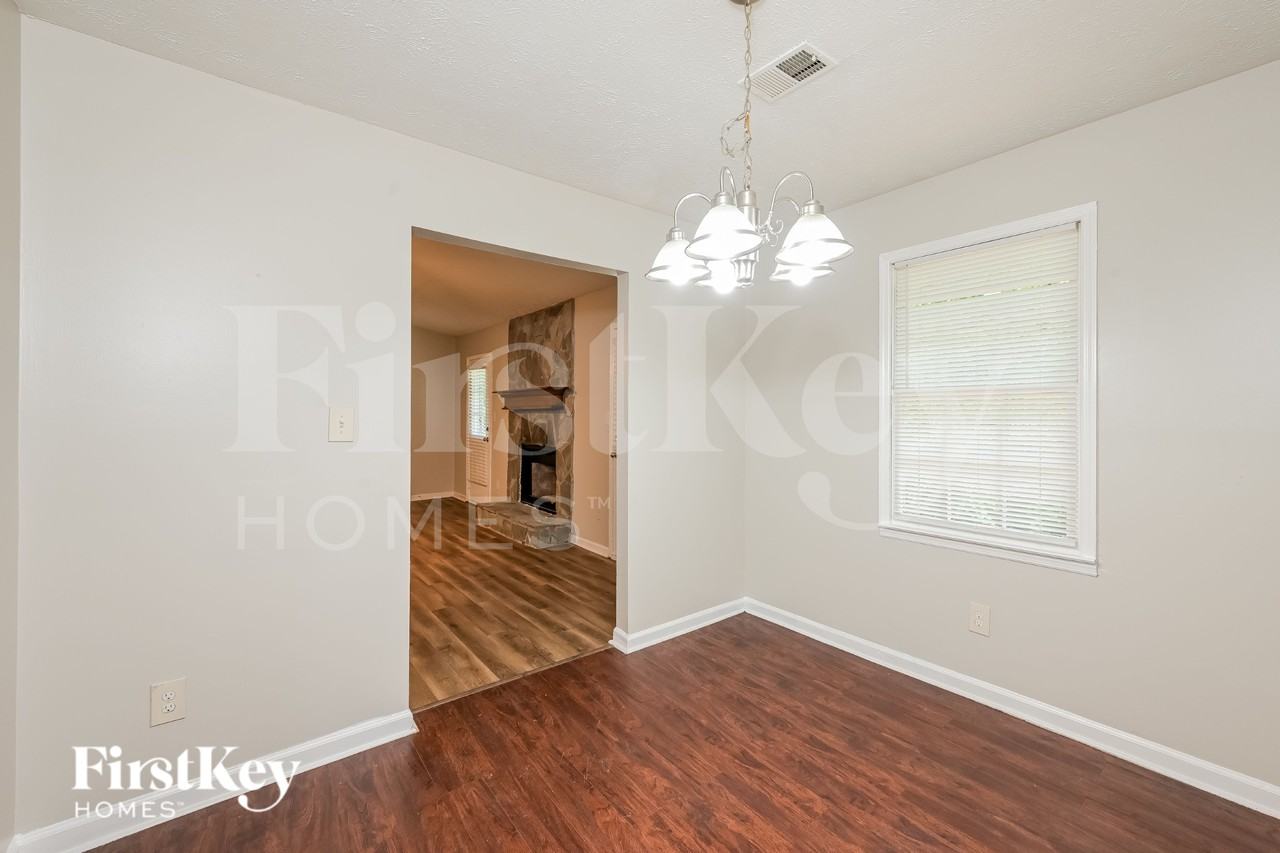 7460 Taylor Rd - Photo 5 of 16
