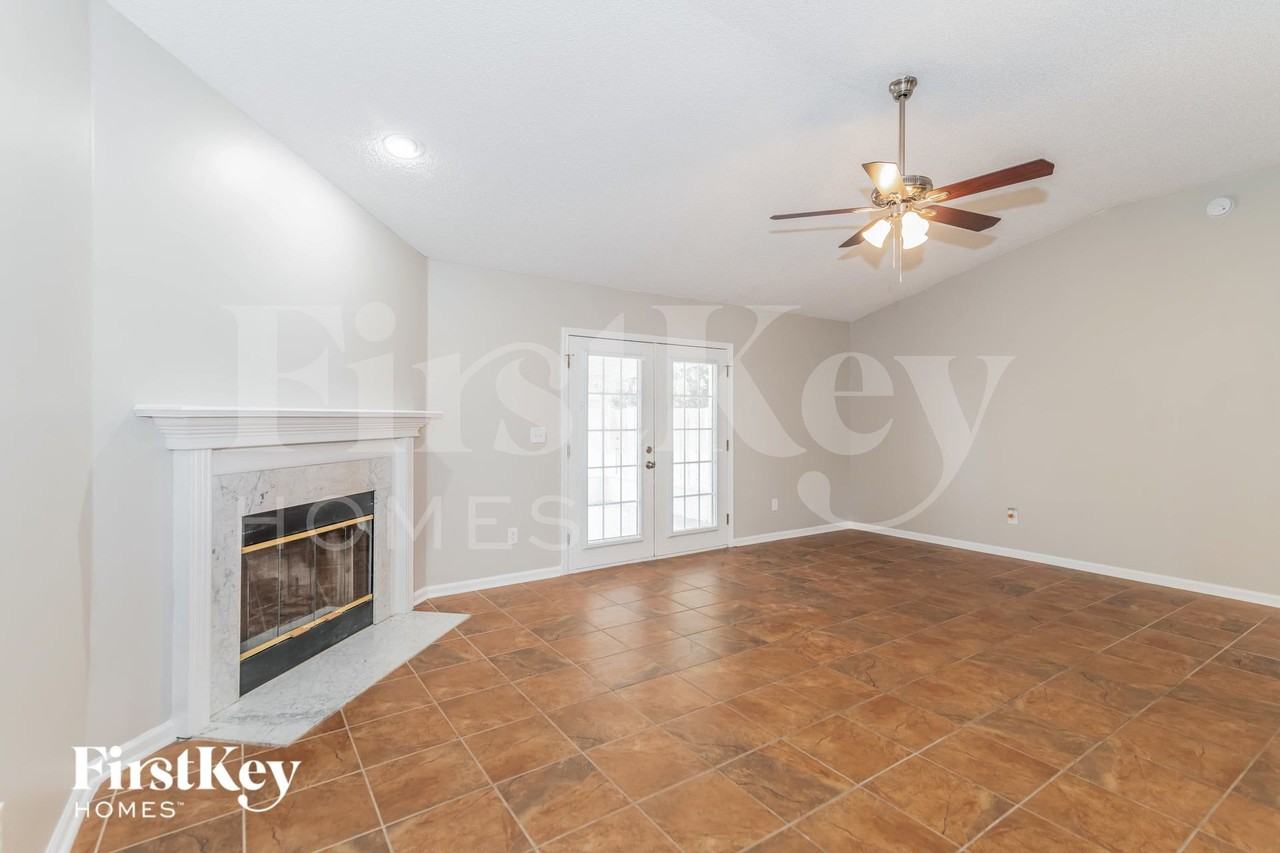 3656 Morning Meadow Ln - Photo 4 of 15