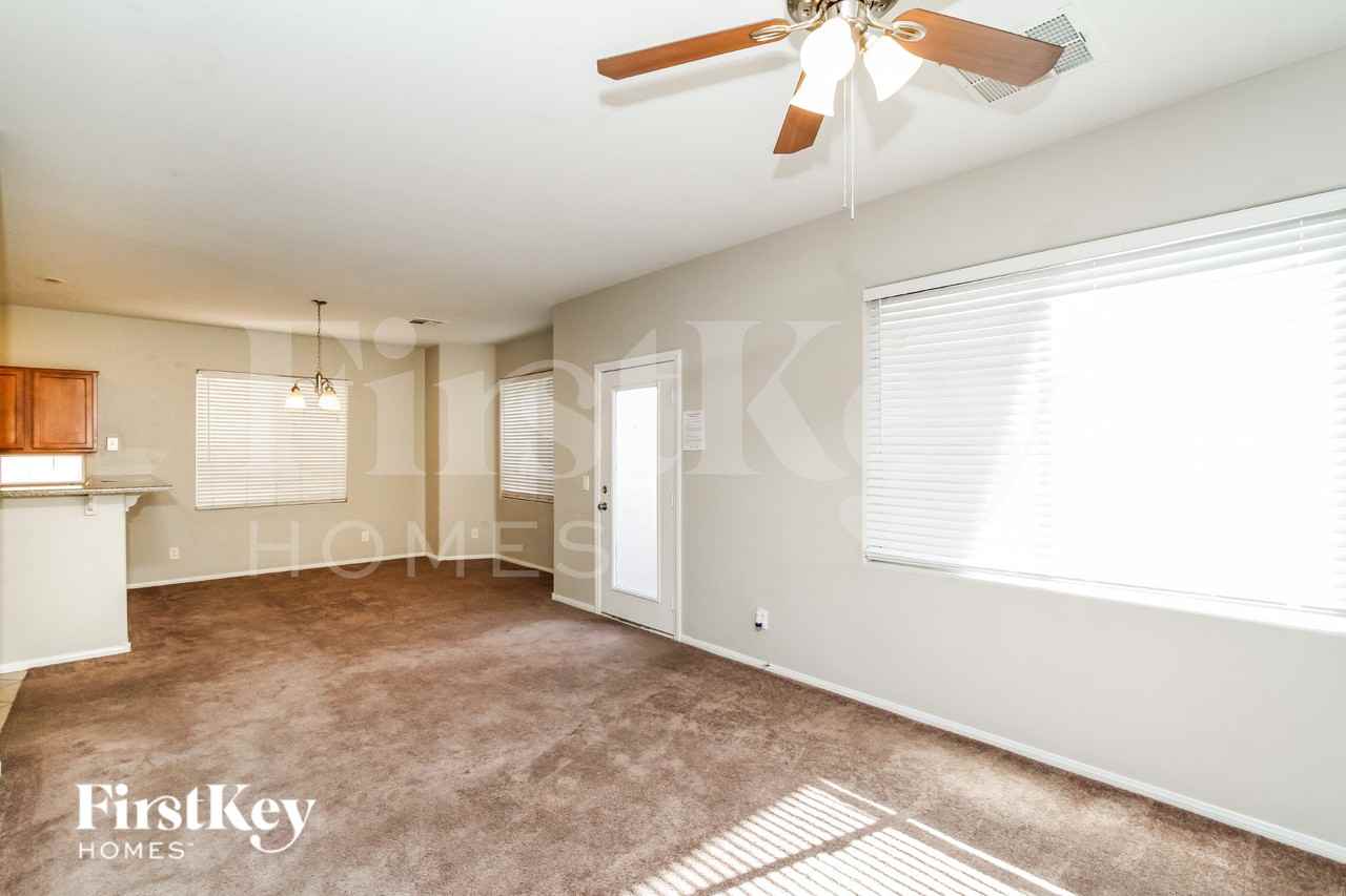 10678 Allegrini Dr - Photo 3 of 16