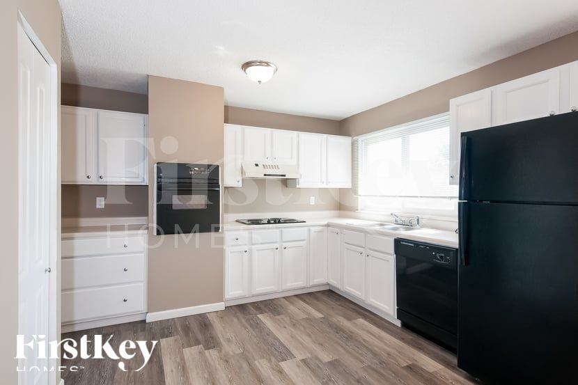 9553 Winkler Dr - Photo 6 of 15