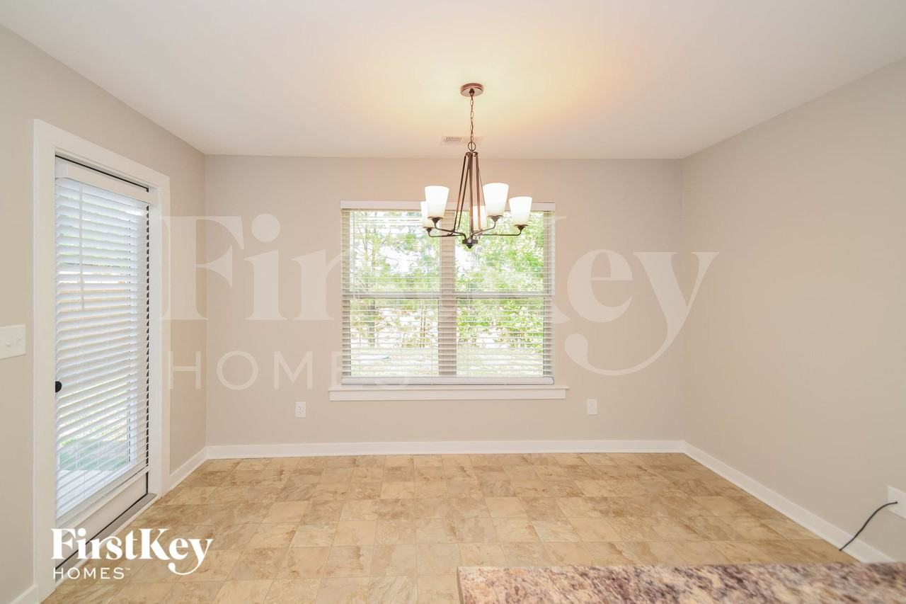 583 Kincaid Cove Ln - Photo 4 of 15