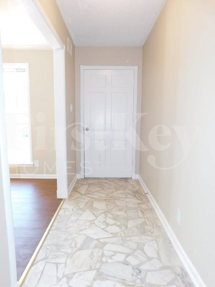 4832 Rolling Meadows Dr - Photo 2 of 19