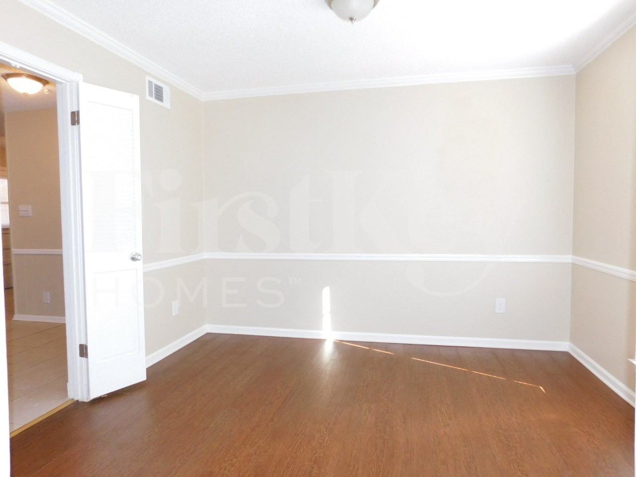 4832 Rolling Meadows Dr - Photo 4 of 19