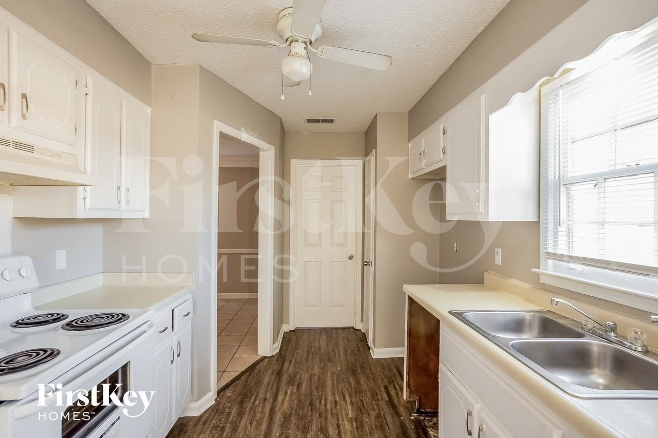 4644 Winter Park Dr - Photo 7 of 15
