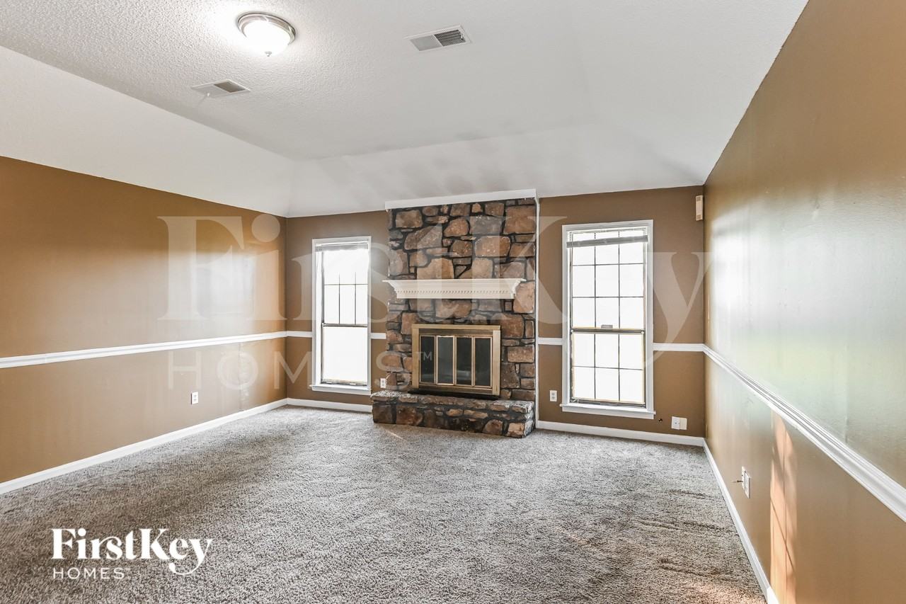 4596 Berrypick Ln S - Photo 3 of 16