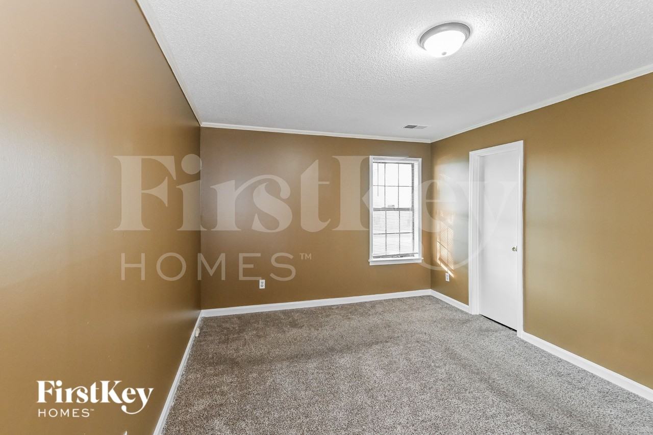 4596 Berrypick Ln S - Photo 7 of 16