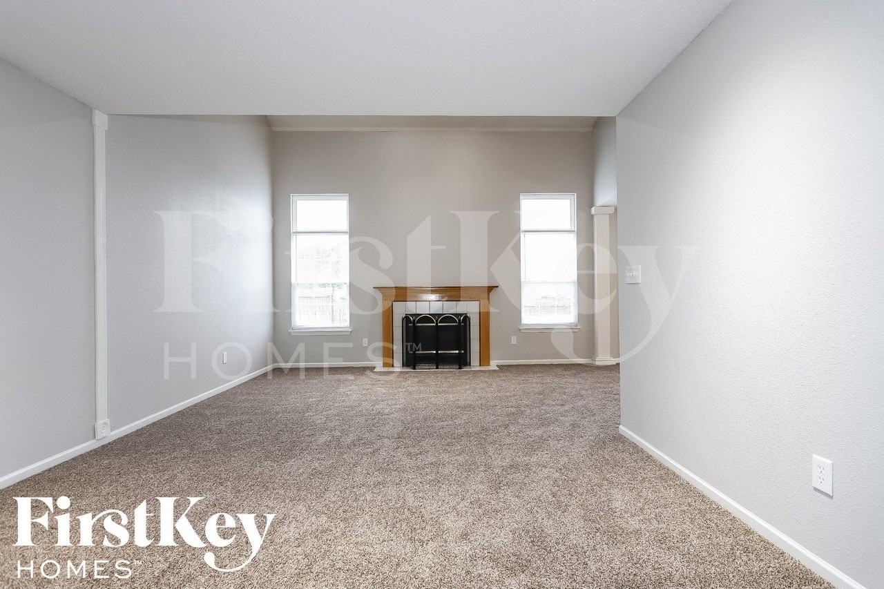 4412 Barharbor Ct - Photo 2 of 15