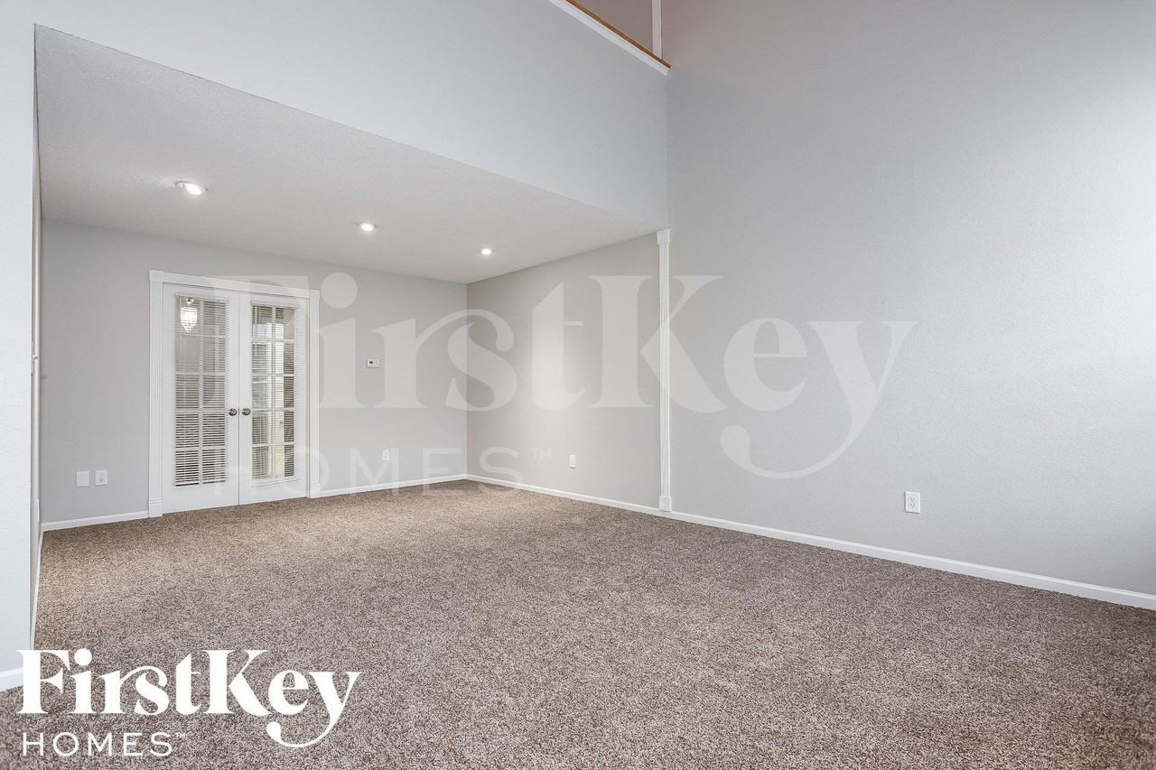 4412 Barharbor Ct - Photo 3 of 15