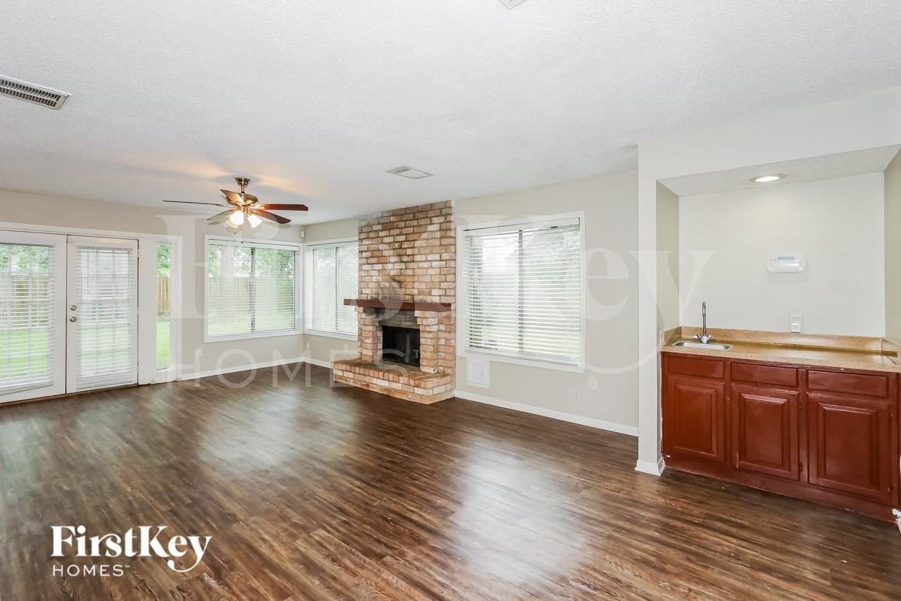 4119 Tasselwood Ln - Photo 3 of 16
