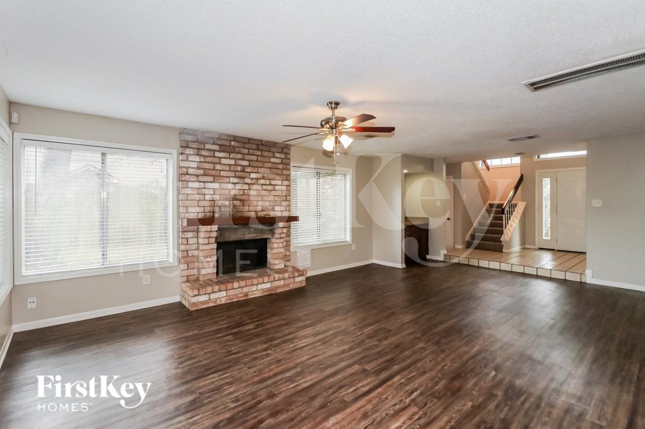 4119 Tasselwood Ln - Photo 4 of 16