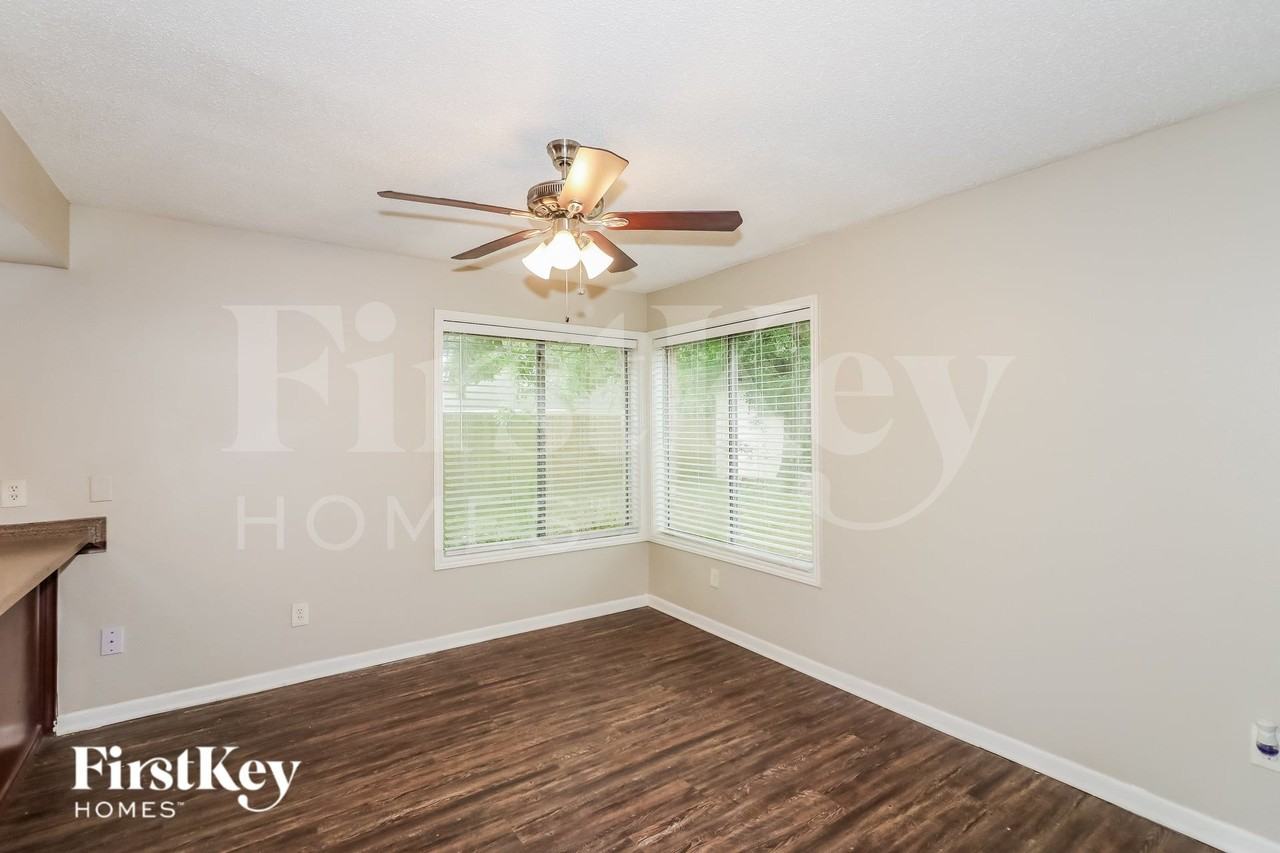 4119 Tasselwood Ln - Photo 5 of 16