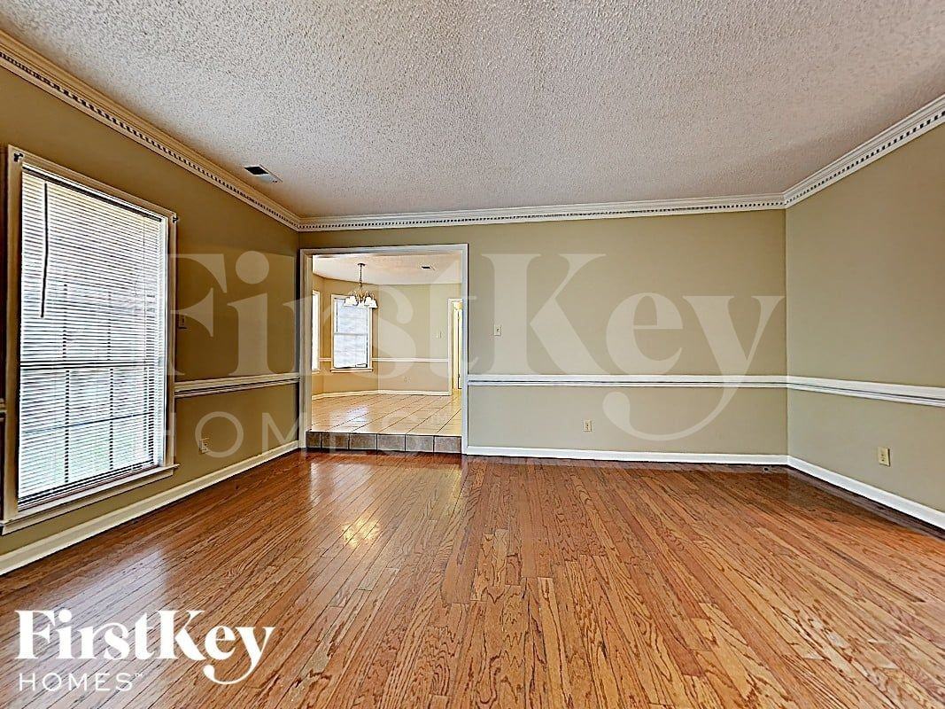 3718 Old Creek Cv - Photo 7 of 17