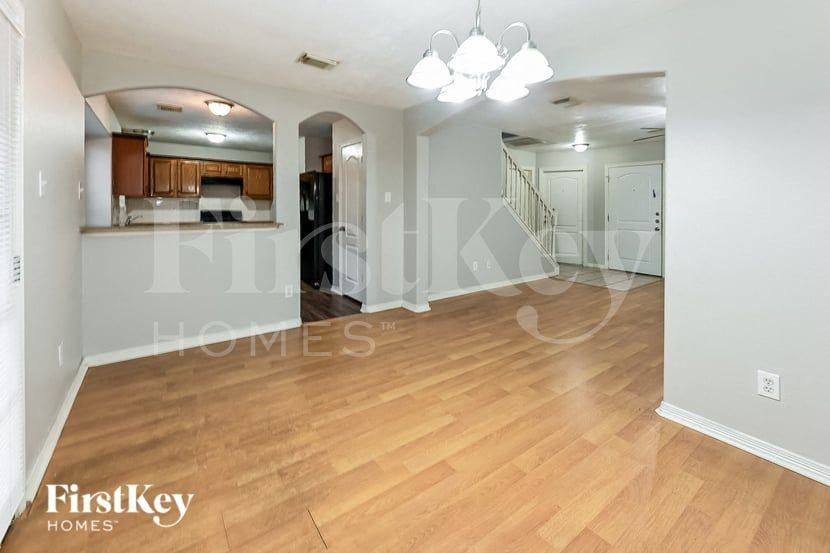24227 Spring Sunset Dr - Photo 5 of 15