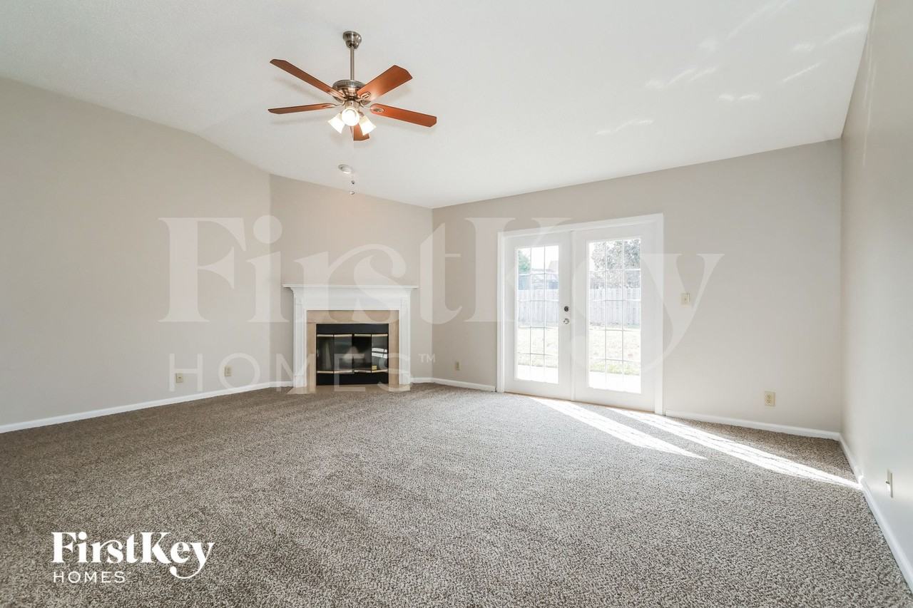 2262 Bristol Spring Ct - Photo 4 of 15