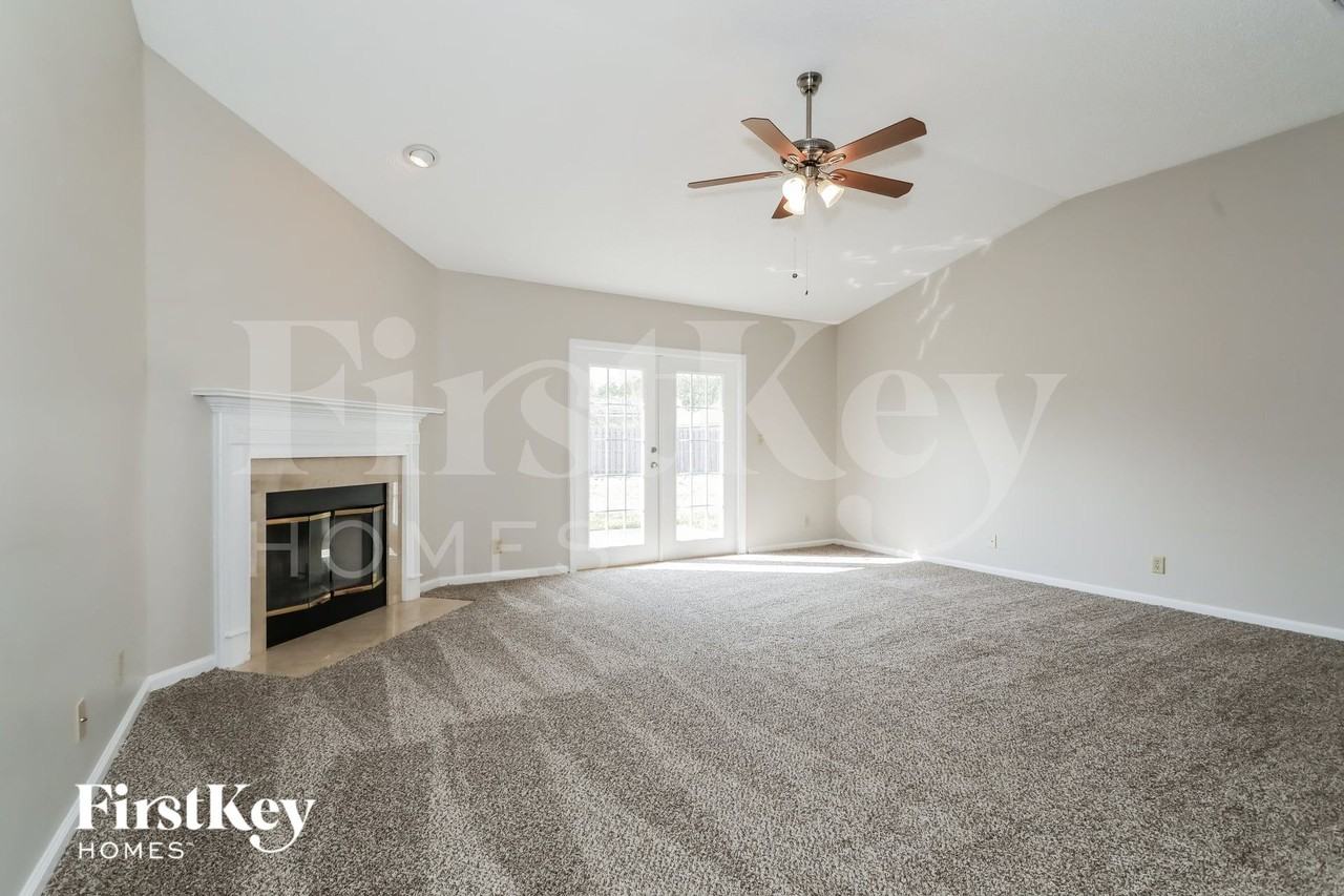 2262 Bristol Spring Ct - Photo 5 of 15