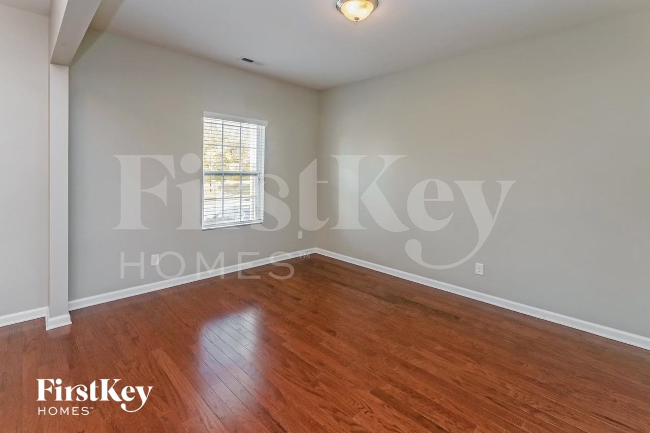 2000 Yellow Daisy Dr - Photo 7 of 16