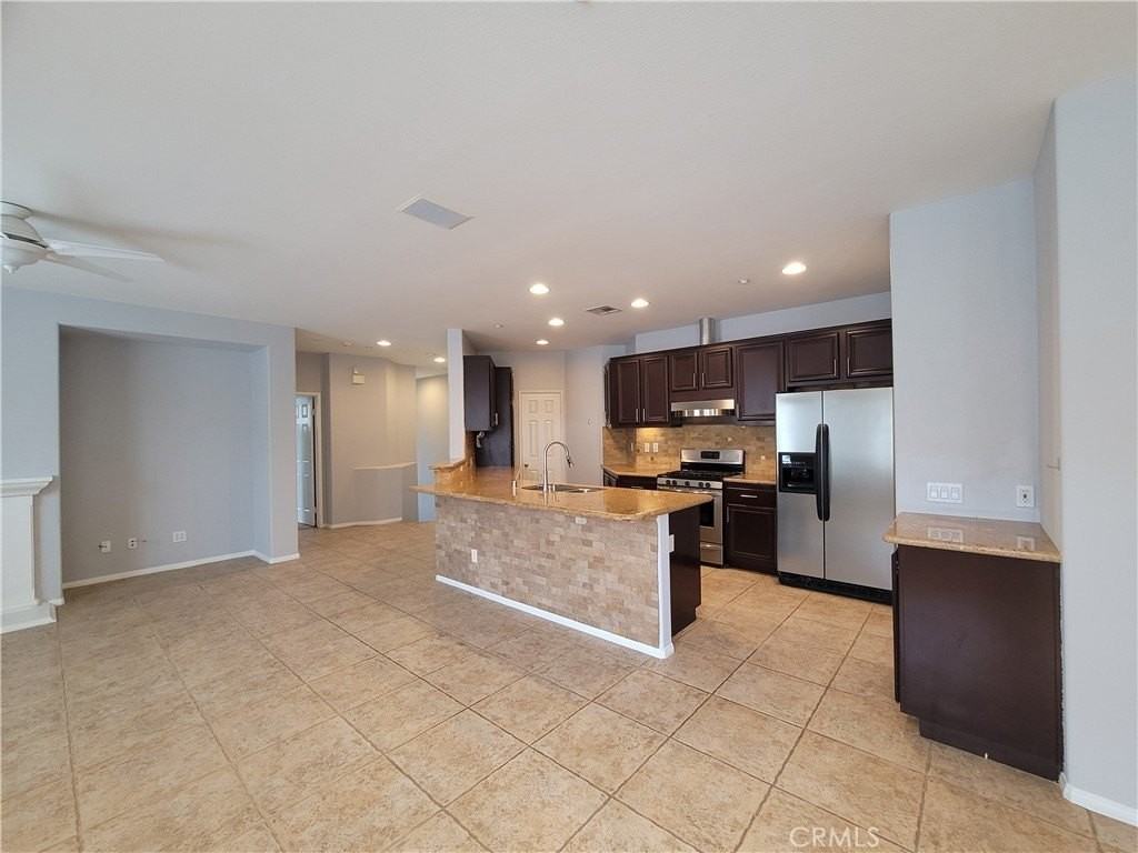 74 Rosenblum 108 - Photo 5 of 33