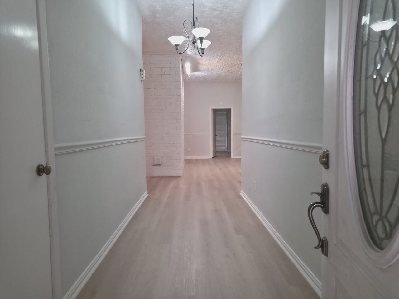 14315 Royal Hill Dr - Photo 4 of 19