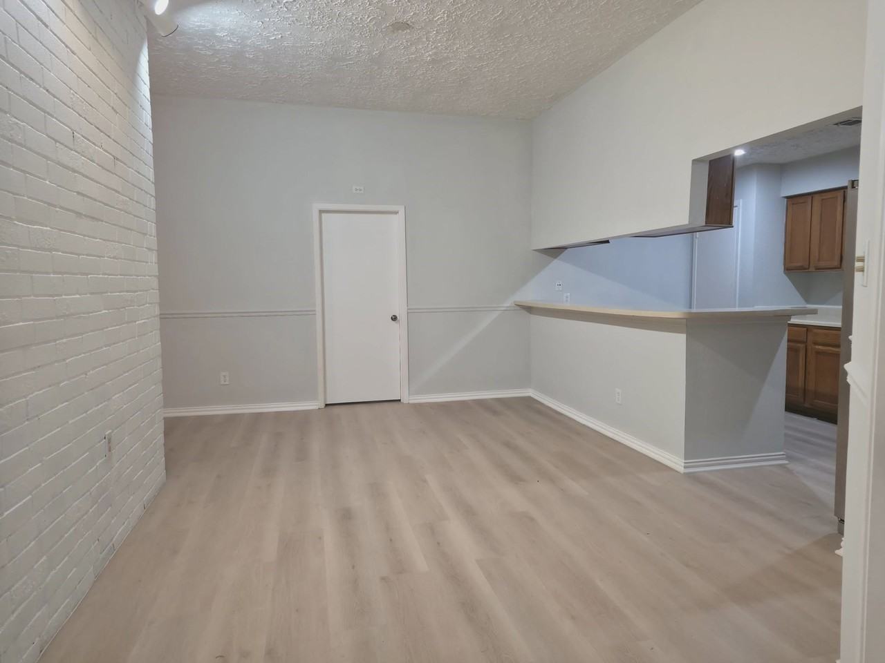 14315 Royal Hill Dr - Photo 6 of 19