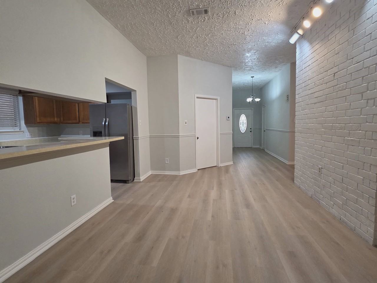 14315 Royal Hill Dr - Photo 7 of 19