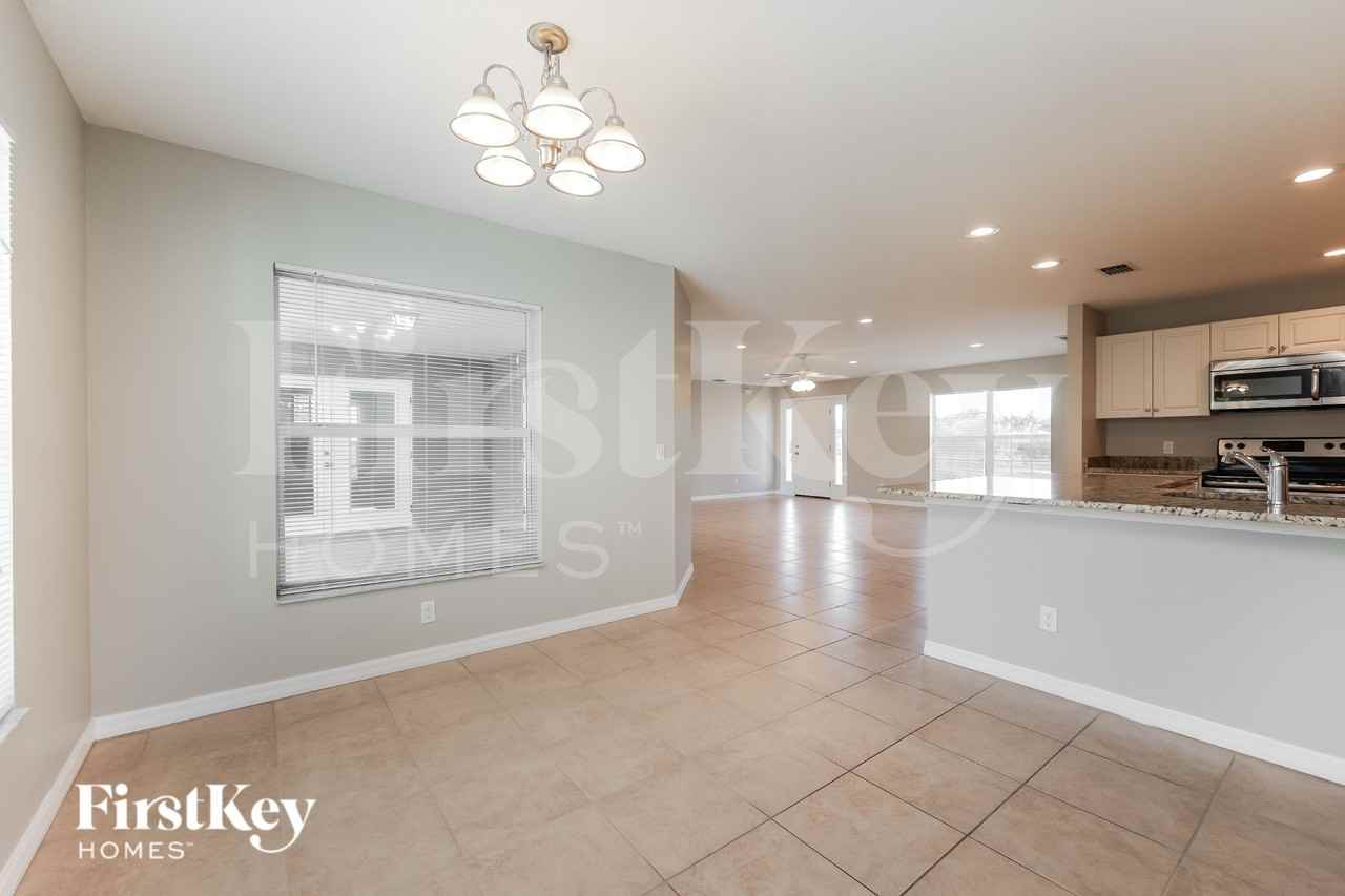 12557 Willmington Blvd - Photo 5 of 16